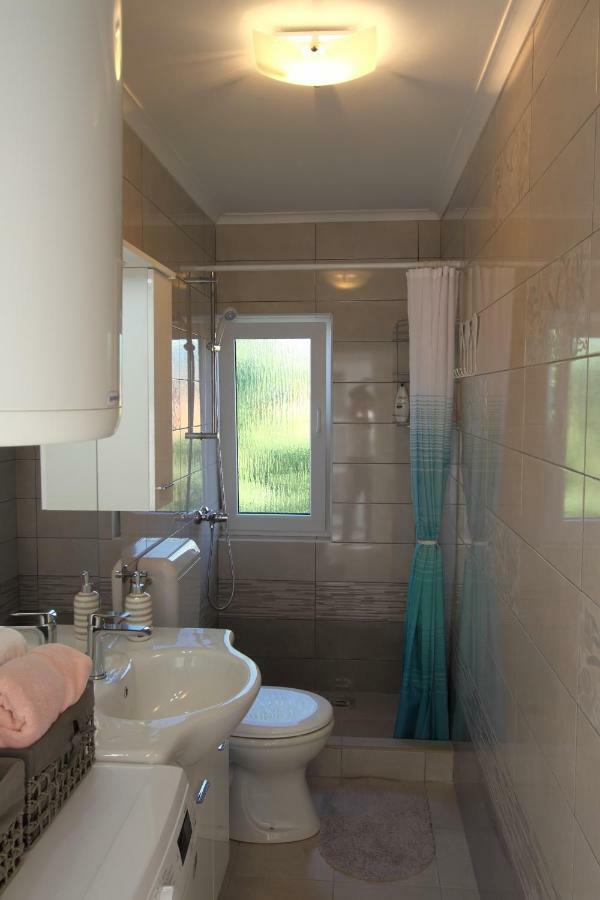 Apartman Ana Apartment Otocac Exterior photo